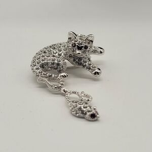 Rare Crystal Rhinestone Pave Cat and Mouse Pin/Brooch Silvertone Metal​​​